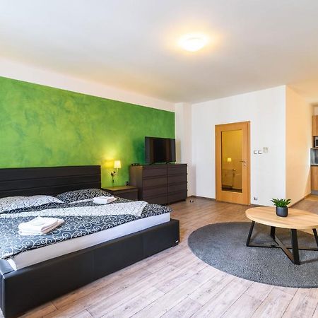 Pilsner Apartments Plzen Luaran gambar