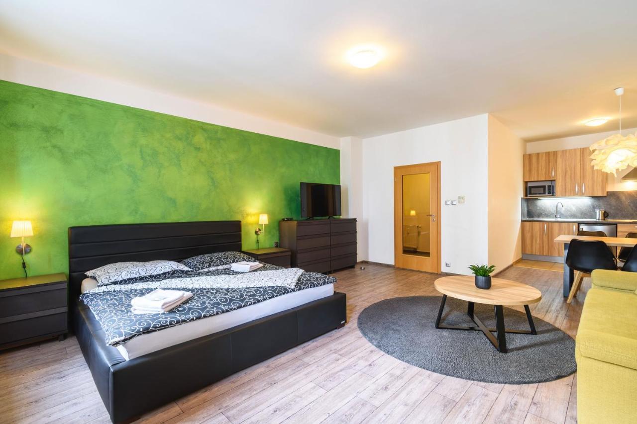 Pilsner Apartments Plzen Luaran gambar