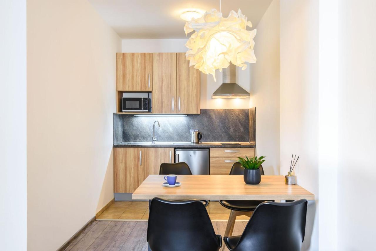 Pilsner Apartments Plzen Luaran gambar