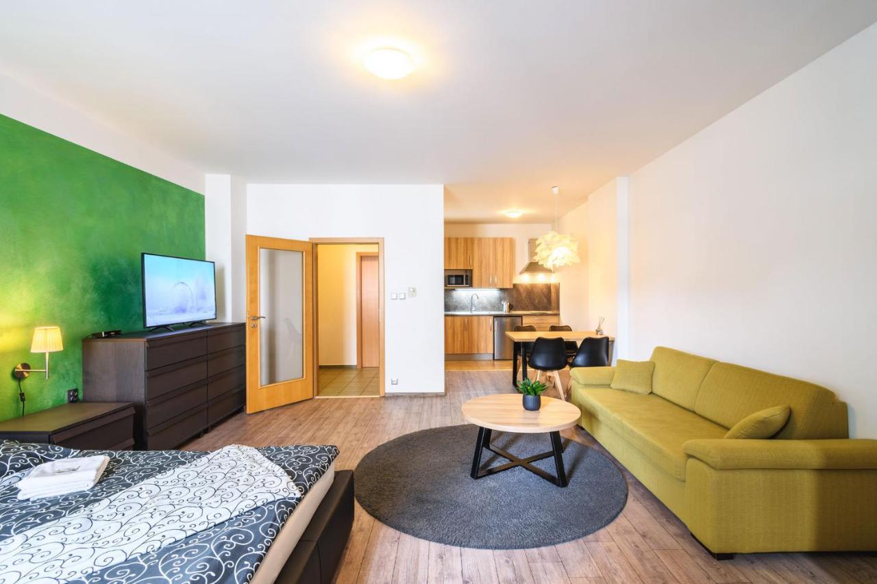 Pilsner Apartments Plzen Luaran gambar
